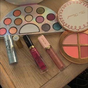 Too faced makeup
